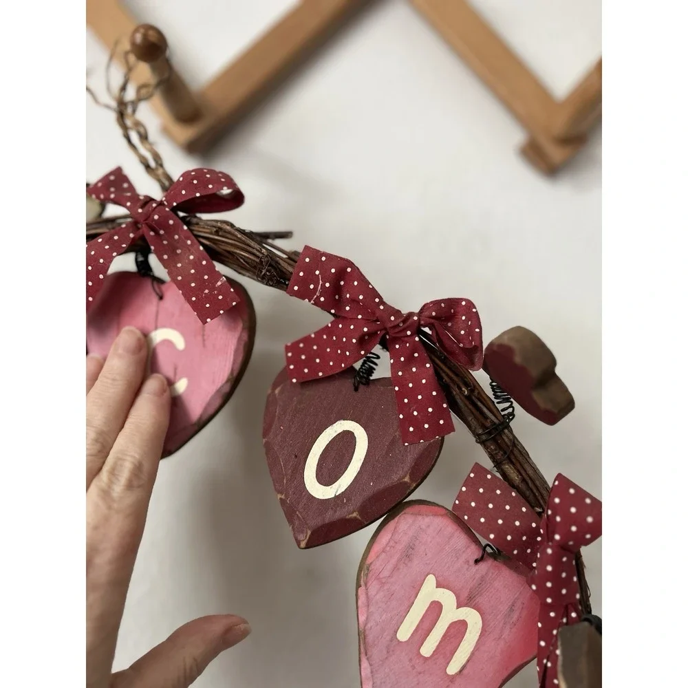 Vtg Hand Painted Heart wood hanging door decor WELCOME 80s 90s cottage valentine - Picture 2 of 5